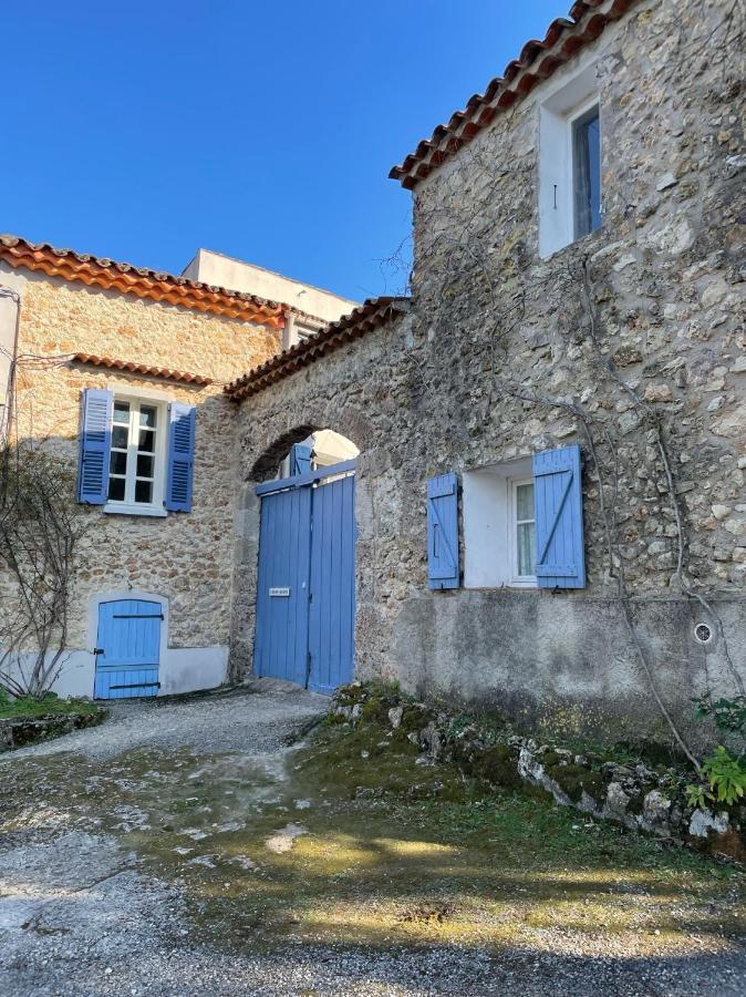 La Parenthese Du Var - Gite Avec Grande Terrasse Vue Sur Piscine Saint-Antonin-du-Var エクステリア 写真