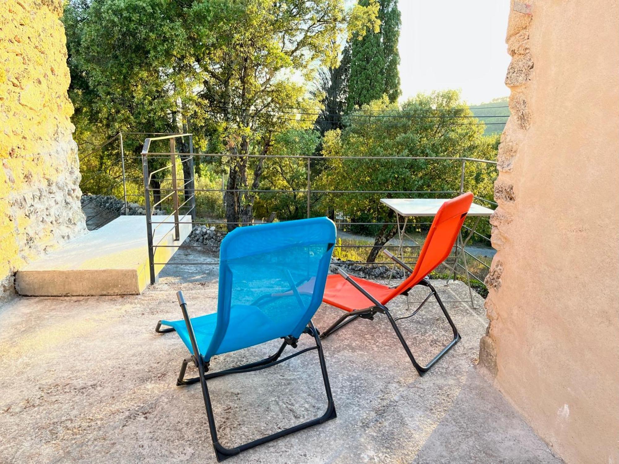 La Parenthese Du Var - Gite Avec Grande Terrasse Vue Sur Piscine Saint-Antonin-du-Var エクステリア 写真